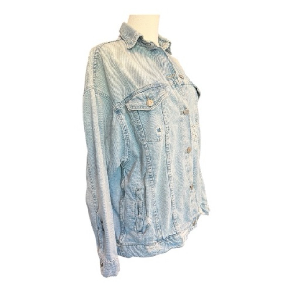 💙 EUC ZARA Light Wash Distressed Denim Jacket | Sz M - Picture 2 of 11